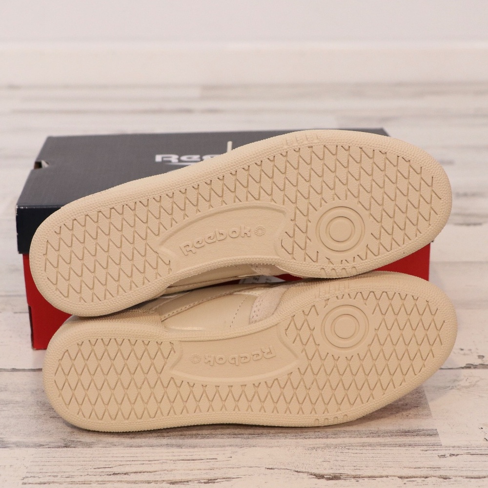 Reebok Women's Club C Revenge Sneaker, Stucco/Vintage Chalk/Paperwhite, 7.5 - Picture 6 of 10